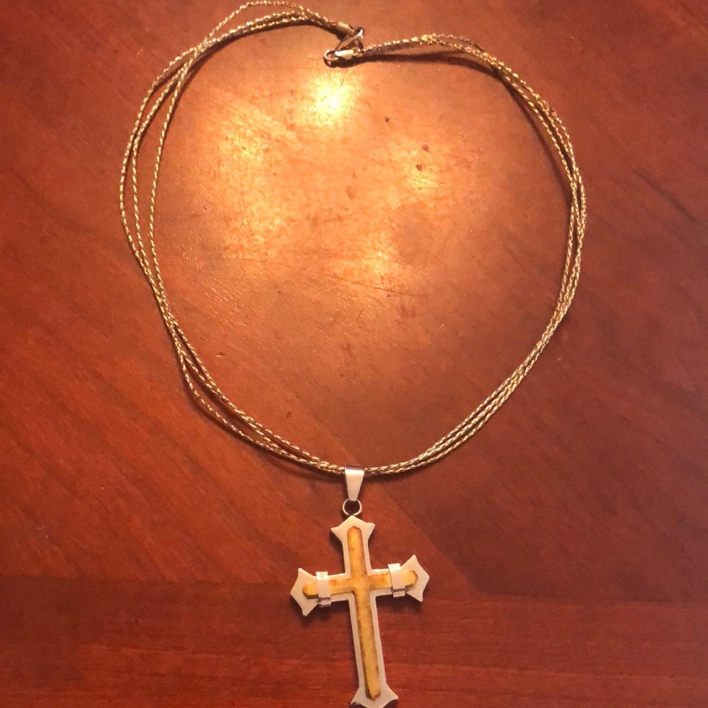 Prwnd Stainless steel two tones cross and chain 16” charm- Preowned.